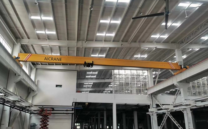 top running overhead crane