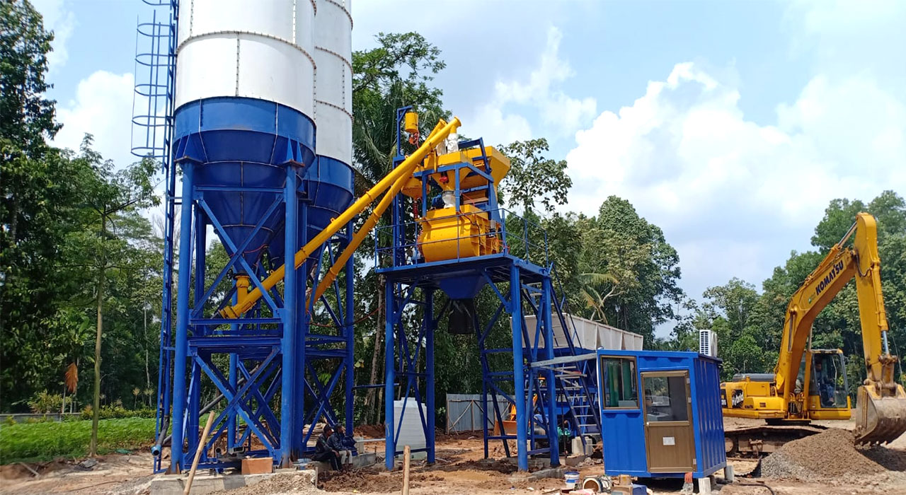 small concrete batch plant