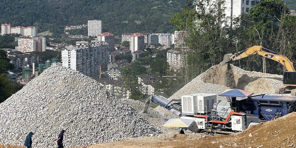mobile stone crusher