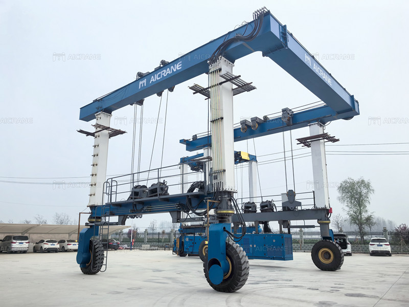 Side View of 50 Ton Marine Boat Hoist